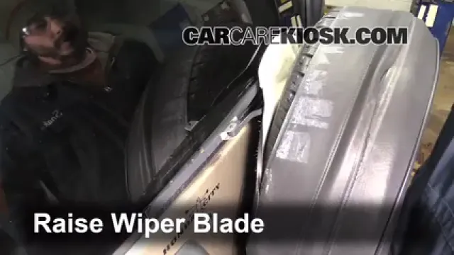 2003 Suzuki XL-7 Touring 2.7L V6 Escobillas de limpiaparabrisas trasero Cambiar escobillas de limpiaparabrisas